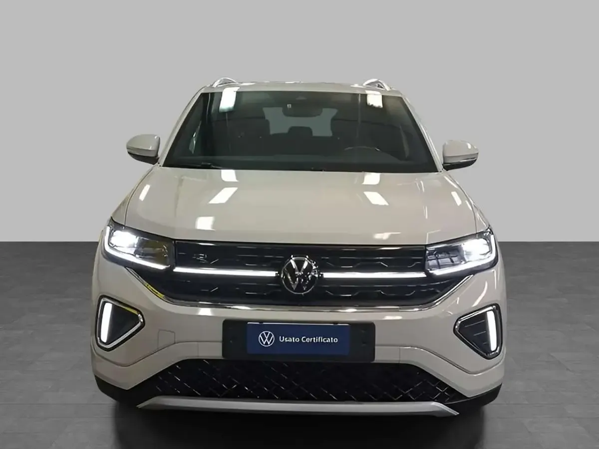 Usata VW T-Cross R-line 116 CV (85 kW) 2024 Ascot grey SUV