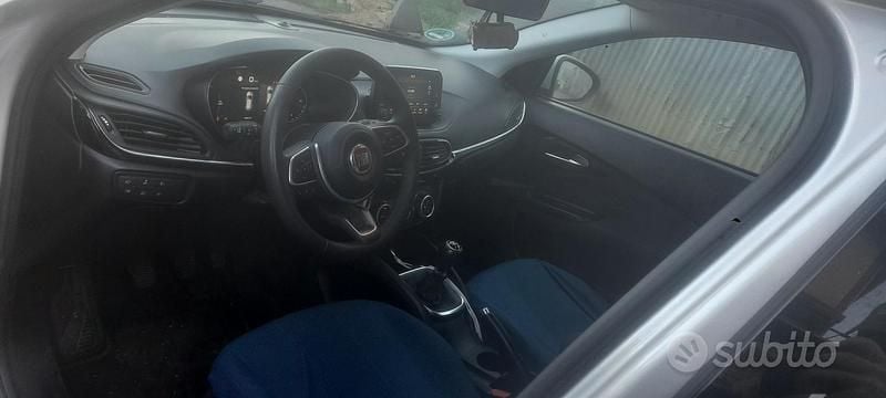 Usata Fiat Tipo 84 CV (61 kW) 2021 Grigio Berlina