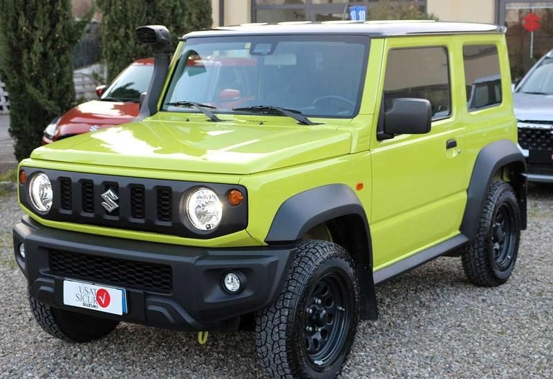 Usata Suzuki Jimny 102 CV (75 kW) 2022 Giallo kinetic / tetto nero SUV