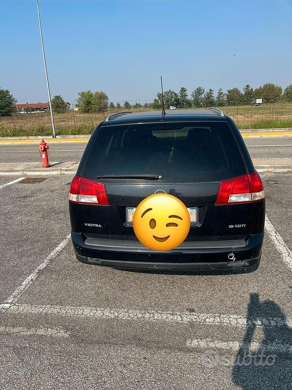 Usata Opel Vectra Elegance 120 CV (88 kW) 2006 Nero Berlina