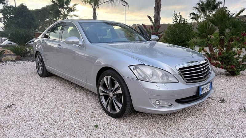 Usata Mercedes S280 Avantgarde 235 CV (172 kW) 2007 Grigio Berlina