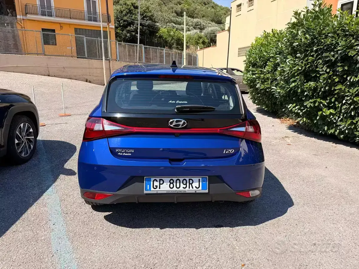 Usata Hyundai i20 84 CV (61 kW) 2023 Bluazzurro Utilitaria