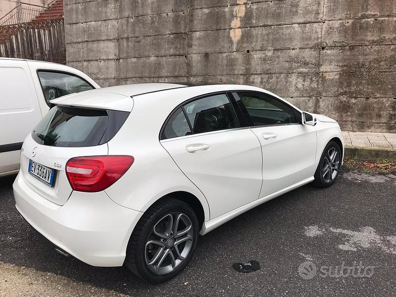 Usata Mercedes A180 109 CV (80 kW) 2014 Bianco Berlina