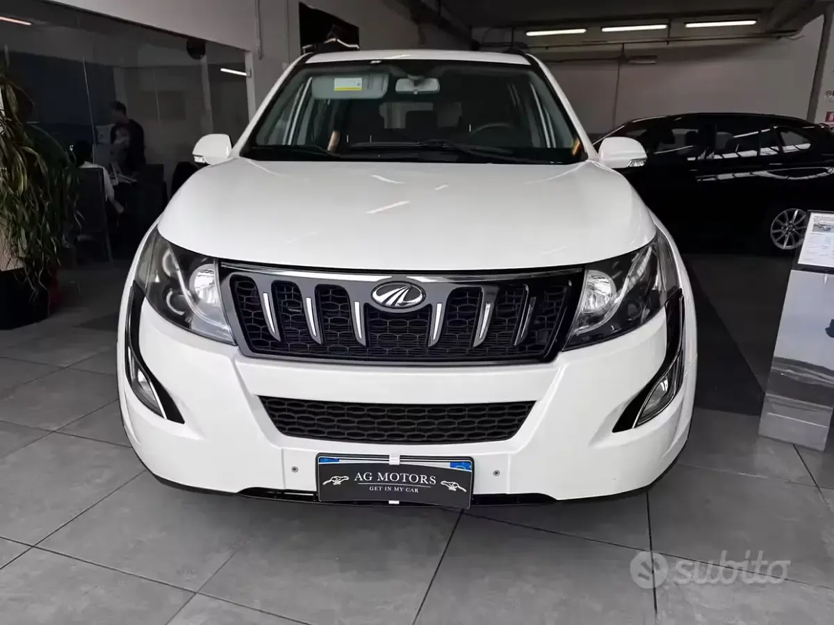 Usata Mahindra XUV500 140 CV (102 kW) 2018 Bianco SUV