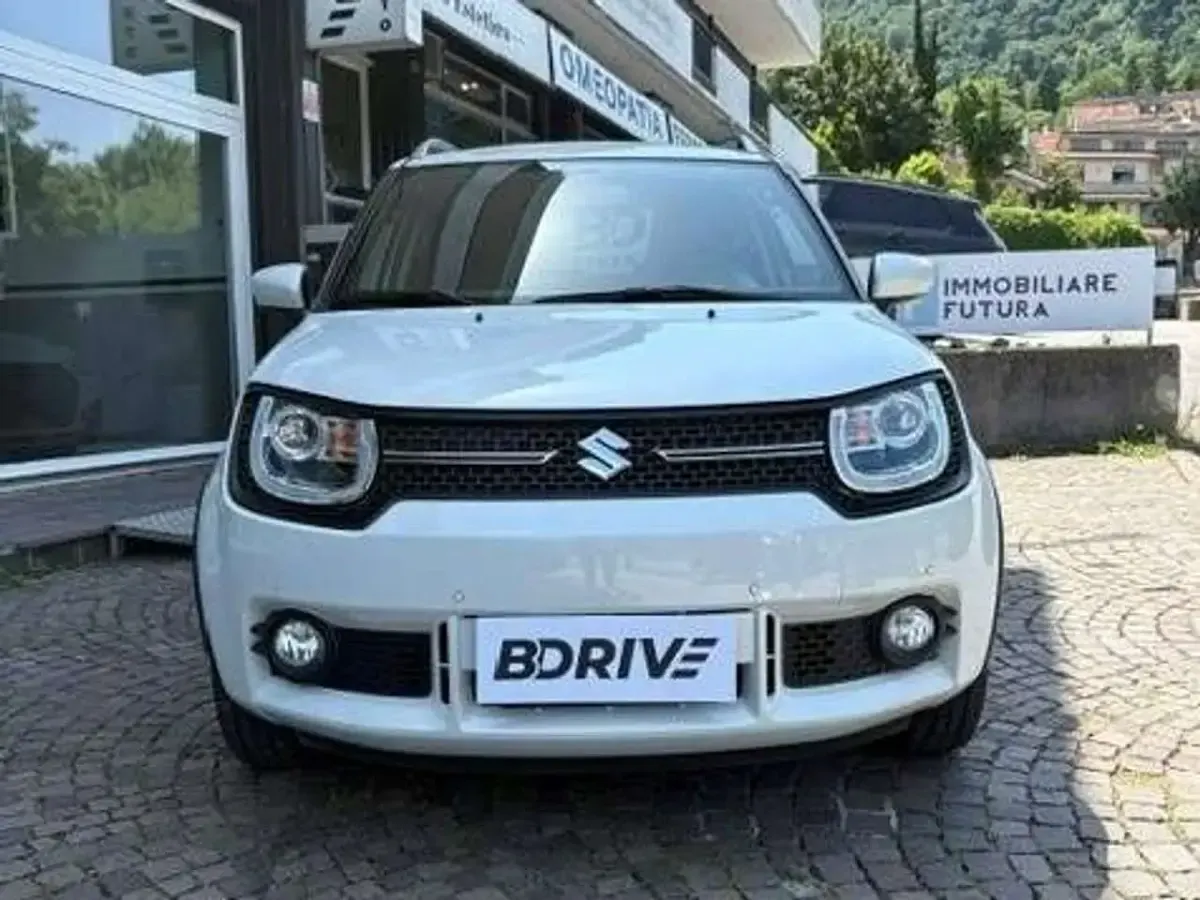 Usata Suzuki Ignis 90 CV (66 kW) 2020 Bianco SUV