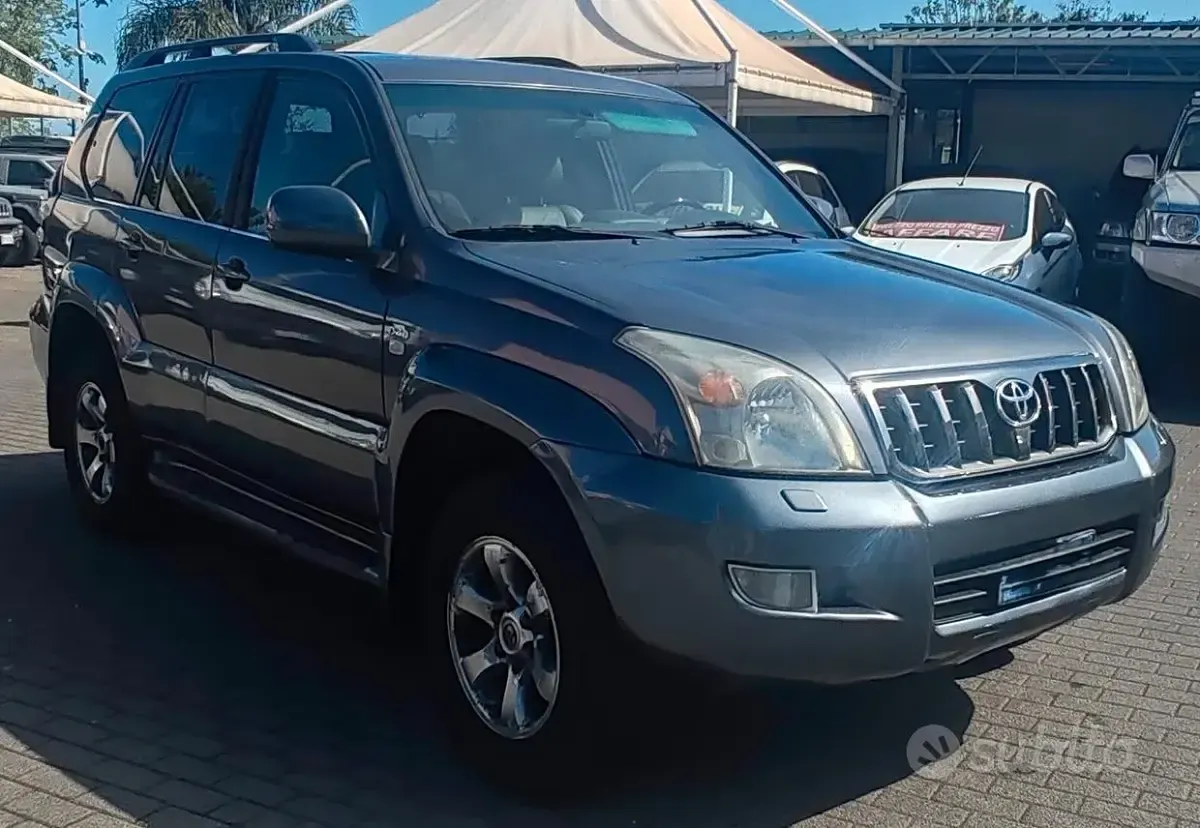 Usata Toyota Land Cruiser 173 CV (127 kW) 2009 Grigio SUV