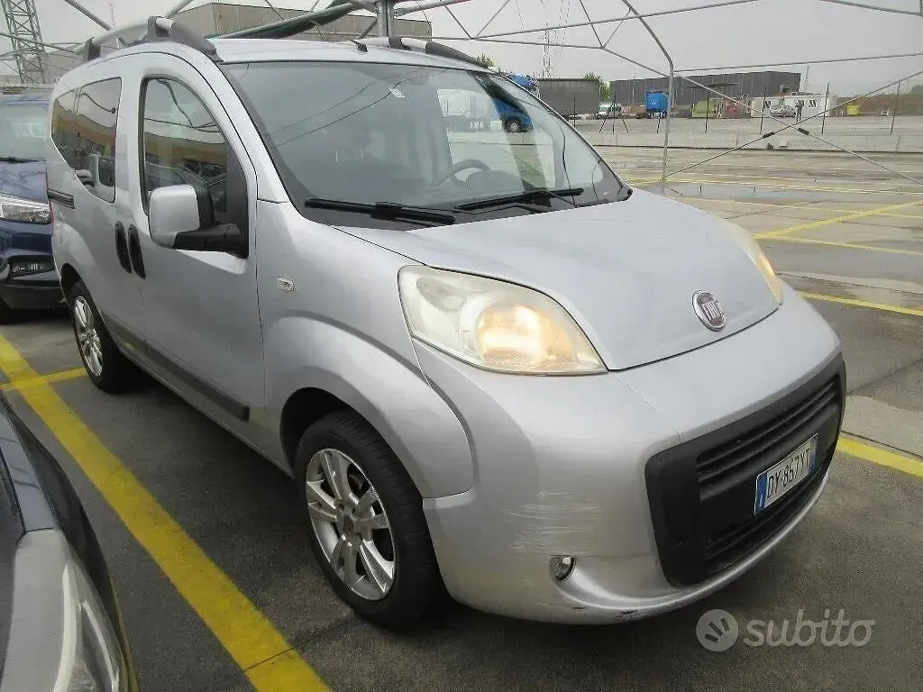 Usata Fiat Qubo Trekking 70 CV (51 kW) 2010 Grigio Monovolume