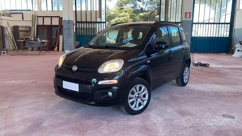 Usata Fiat Panda Lounge 85 CV (62 kW) 2015 Nero Utilitaria