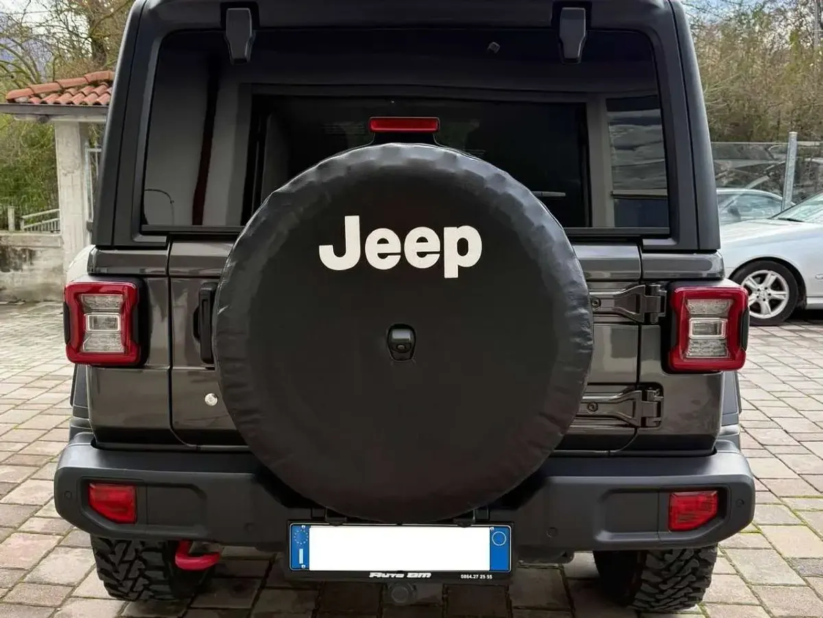 Usata Jeep Wrangler Unlimited Rubicon 200 CV (147 kW) 2020 Grigio SUV
