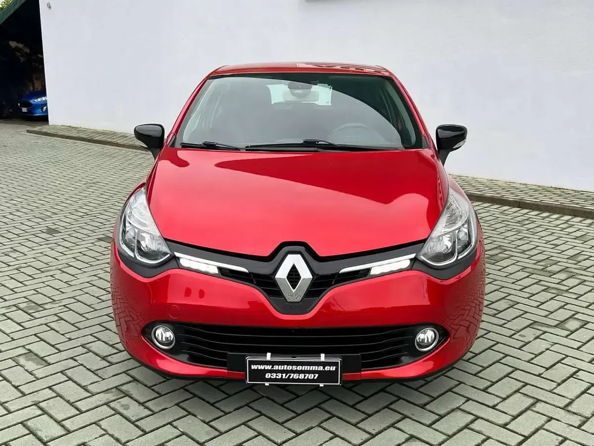 Usata Renault Clio IV 73 CV (53 kW) 2014 Rosso perlato Berlina