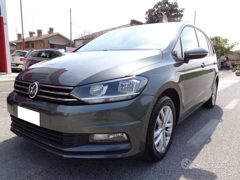 Usata VW Touran 122 CV (89 kW) 2021 Antracite Monovolume