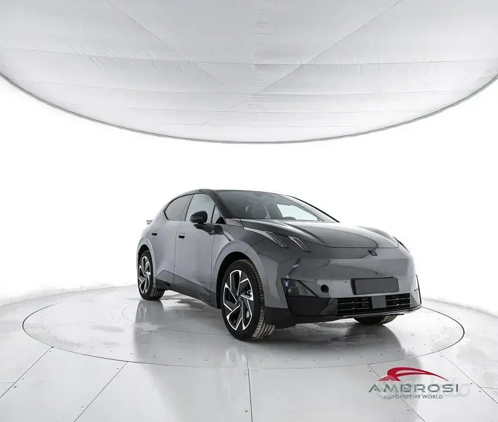 Nuova Lynk & Co 02 200 kW (272 CV) 2025 Grigio SUV
