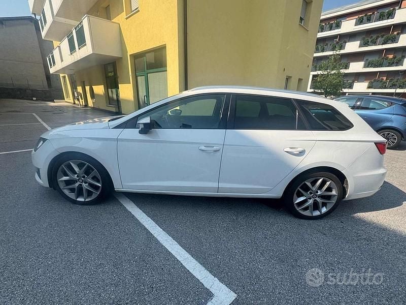 Usata Seat Leon ST Business 150 CV (110 kW) 2017 Bianco Station wagon