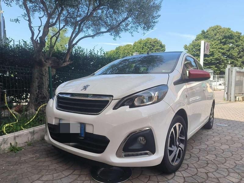 Usata 2019 Peugeot 108 Active Due volumi | 10.000 € (Cara) - Immagine 1/4