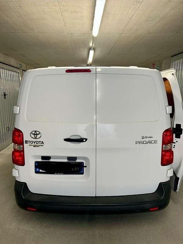 Usata Toyota Proace 95 CV (69 kW) 2018 Monovolume