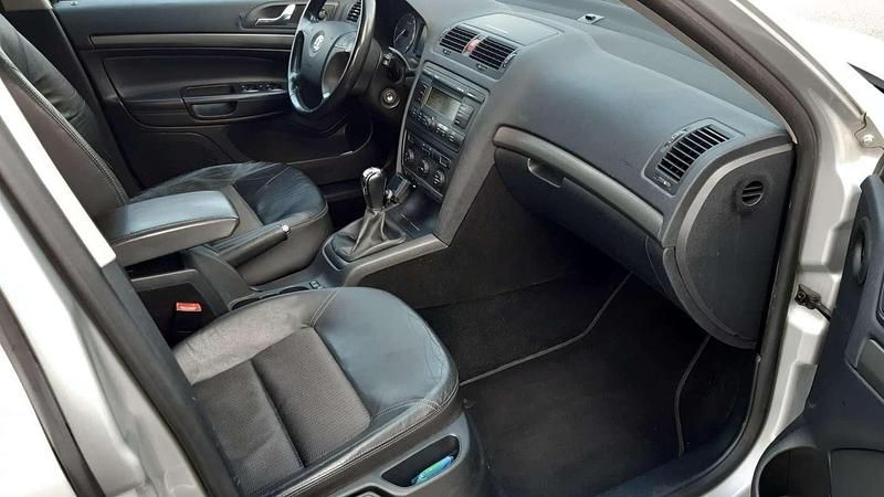 Käytetty Skoda Octavia Elegance 140 HP (102 kW) 2007 Hopea Farmari