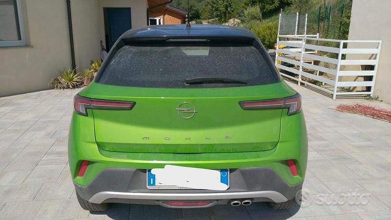 Usata Opel Mokka Edition 131 CV (96 kW) 2023 Verde SUV