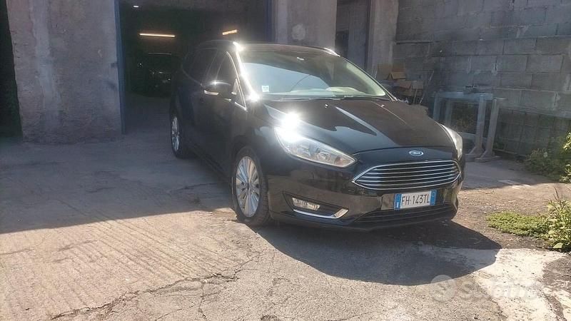 Usata Ford Focus 150 CV (110 kW) 2017 Nero Station wagon