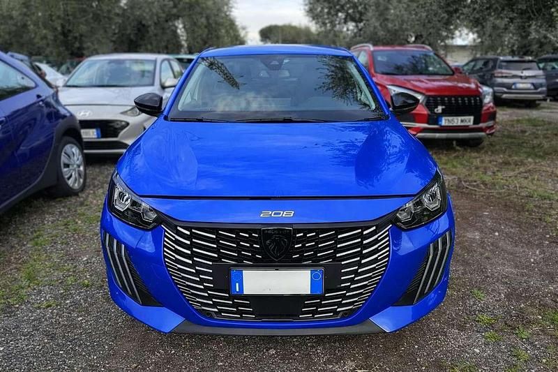 Usata Peugeot 208 Allure 101 CV (74 kW) 2024 Blu Utilitaria