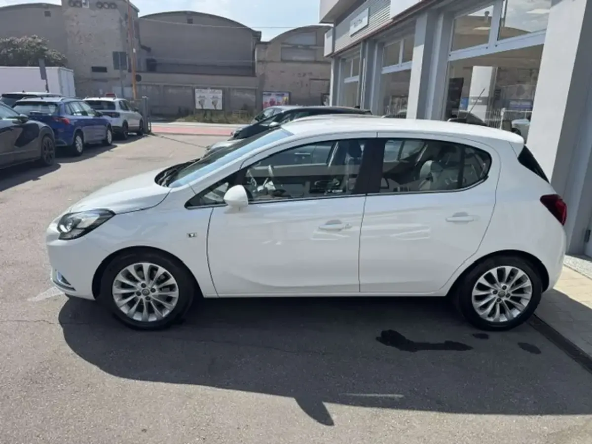 Usata Opel Corsa 75 CV (55 kW) 2016 Bianco Utilitaria
