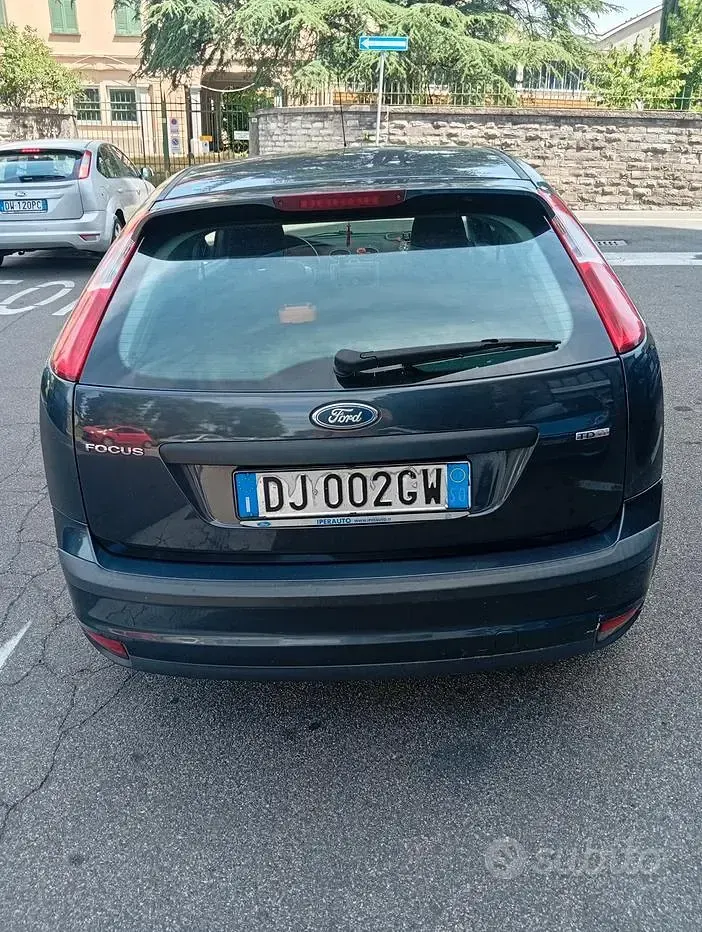 Usata Ford Focus 90 CV (66 kW) 2009 Berlina