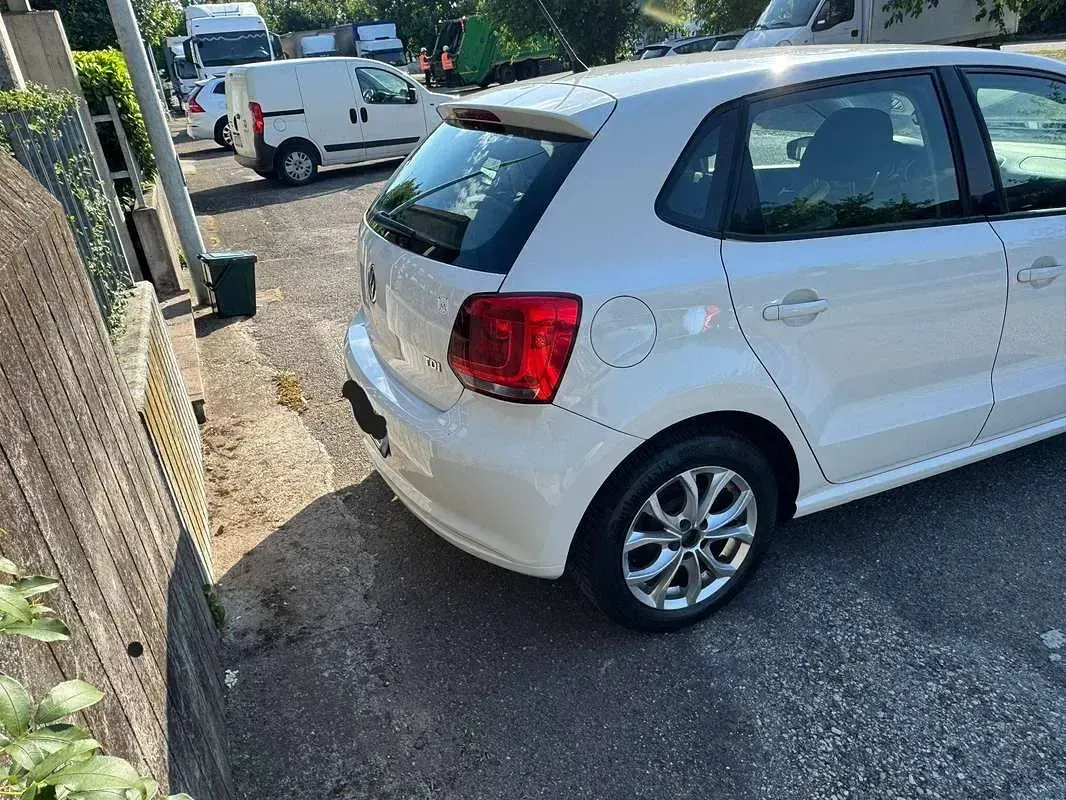 Usata VW Polo Trendline 75 CV (55 kW) 2010 Bianco Utilitaria