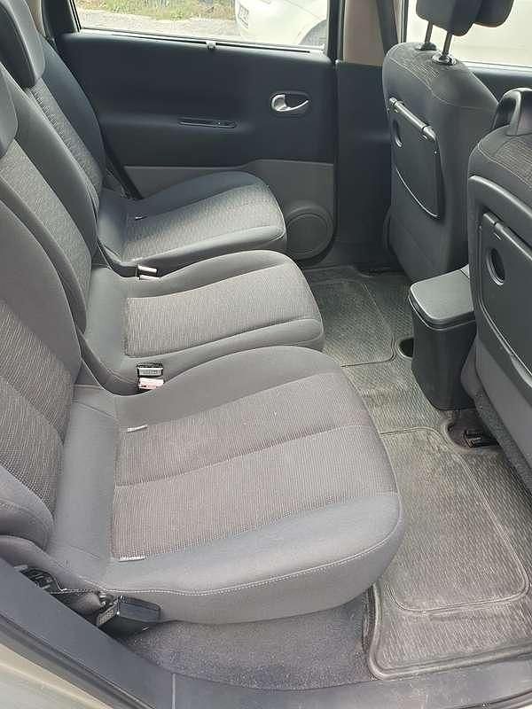 Usata Renault Scénic II Luxe 106 CV (77 kW) 2007 Monovolume