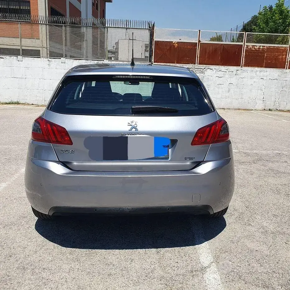 Usata Peugeot 308 2018 Grigio Berlina