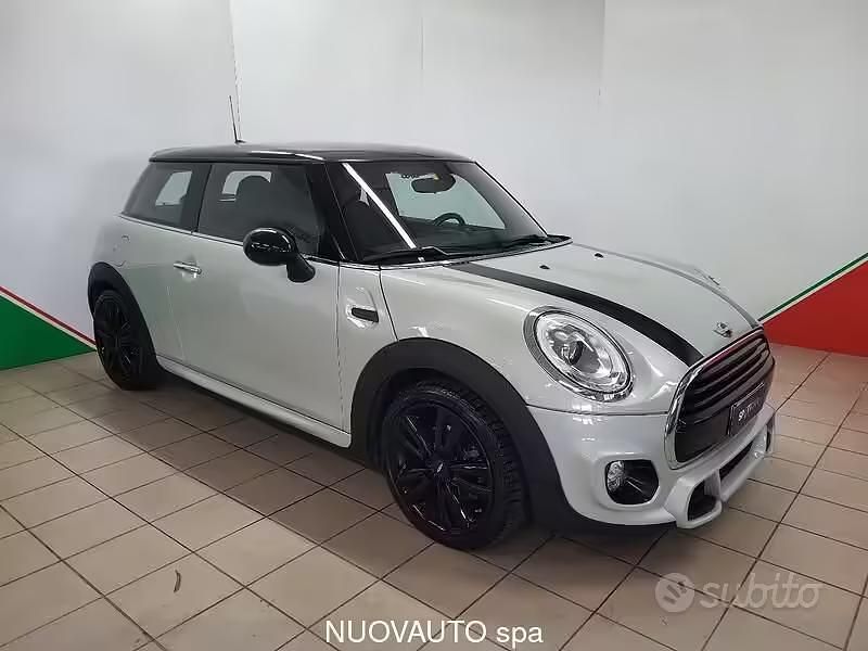 Begagnad Mini Cooper 116 HK (85 kW) 2017 Grå Halvkombi