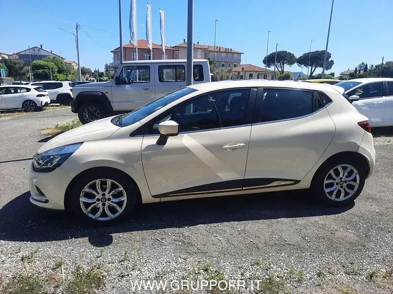 Usata Renault Clio IV Zen 90 CV (66 kW) 2017 Other Utilitaria