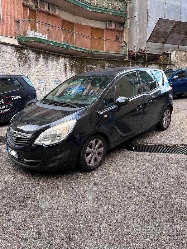 Usata Opel Meriva 2011 Nero Monovolume