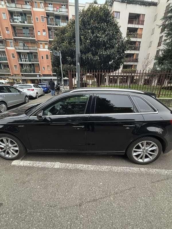 Usata Audi A3 Sportback e-tron Design 150 CV (110 kW) 2017 Utilitaria