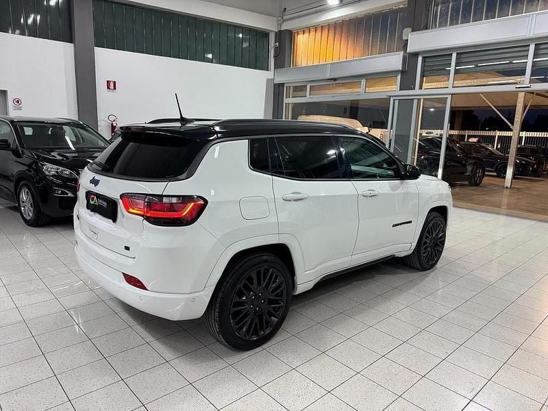 Usata Jeep Compass 240 CV (176 kW) 2021 Bianco SUV