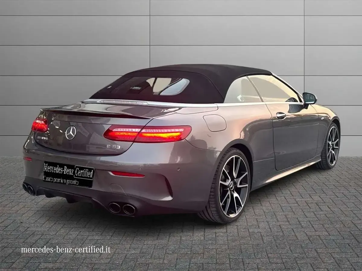 Usata Mercedes E53 AMG AMG 435 CV (319 kW) 2020 Grigio Cabrio