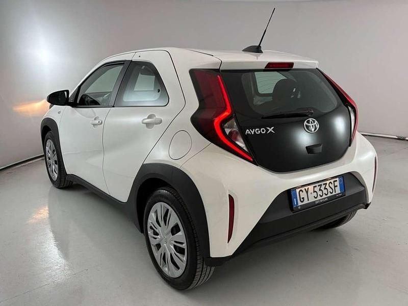 Usata Toyota Aygo X Active 72 CV (52 kW) 2025 Bianco SUV