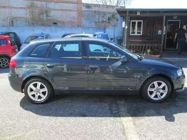 Usata Audi A3 Sportback Ambition 104 CV (76 kW) 2012 Grigio Utilitaria