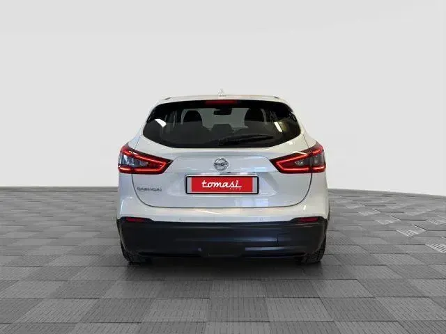 Usado Nissan Qashqai 140 HP (102 kW) 2021 Branco SUV