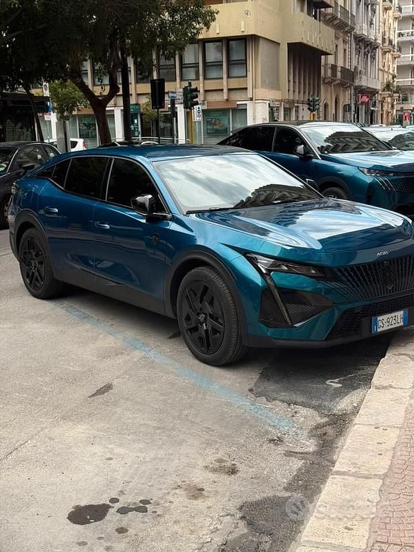 Blu Usata 2024 Peugeot 408 GT Station wagon | 30.000 € - Immagine 1/4