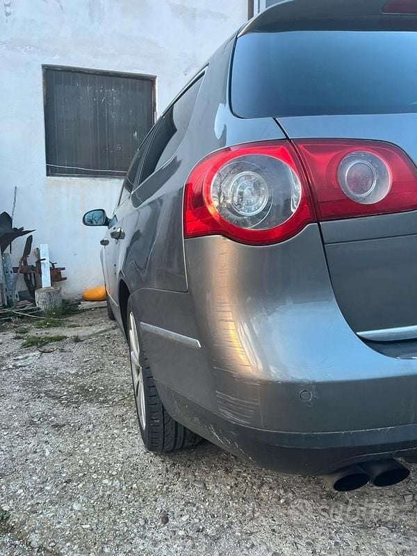 Usata VW Passat 170 CV (125 kW) 2006 Berlina