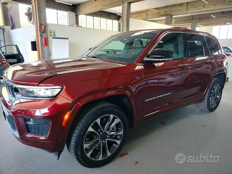 Usata Jeep Grand Cherokee Overland 272 CV (200 kW) 2024 Rosso SUV