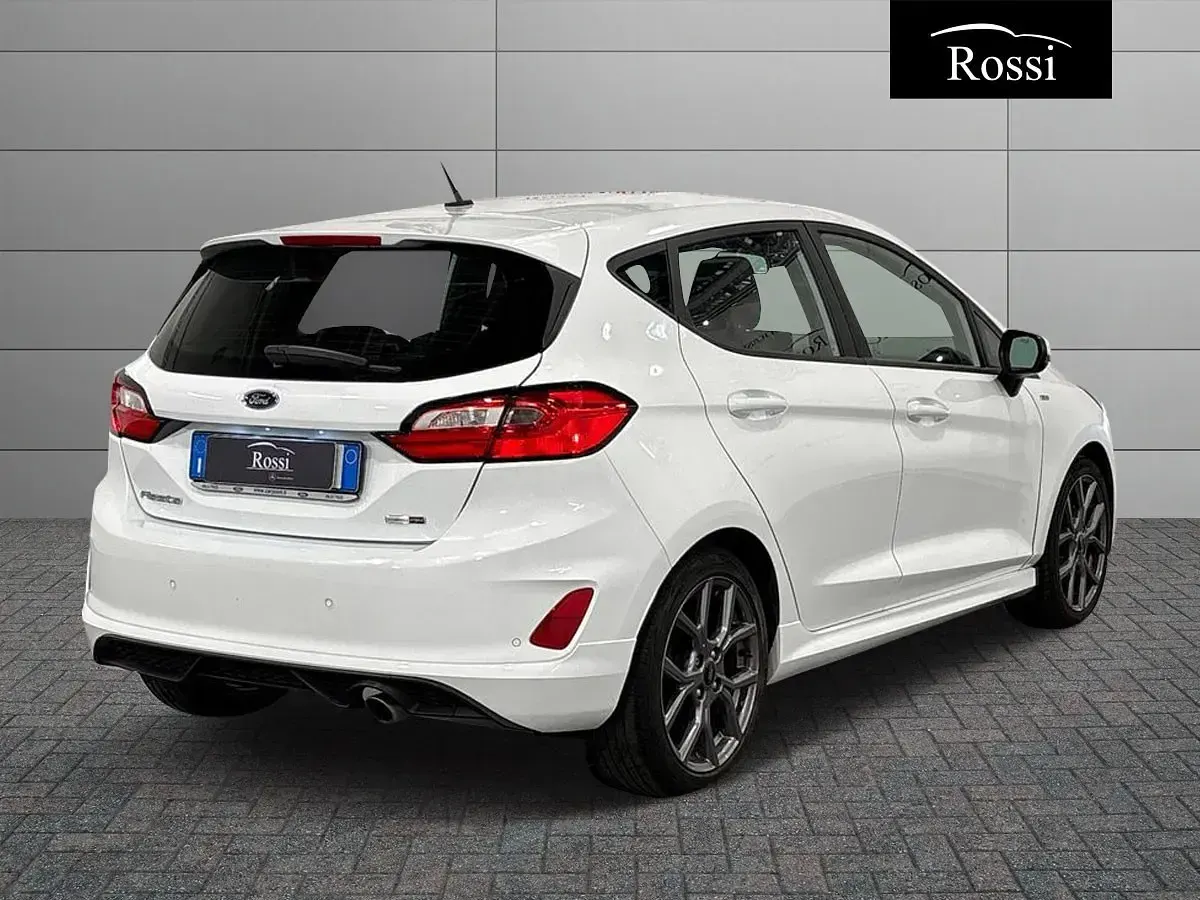 Usata Ford Fiesta ST-Line 125 CV (91 kW) 2023 Bianco Utilitaria