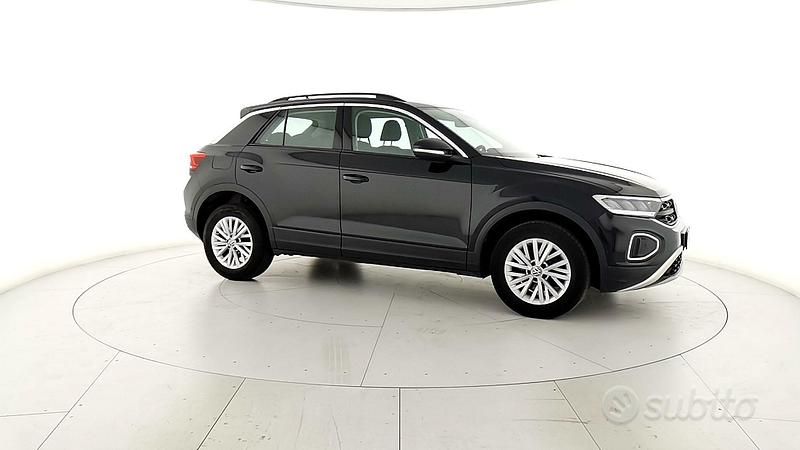 Usata VW T-Roc Life 150 CV (110 kW) 2025 Nero SUV