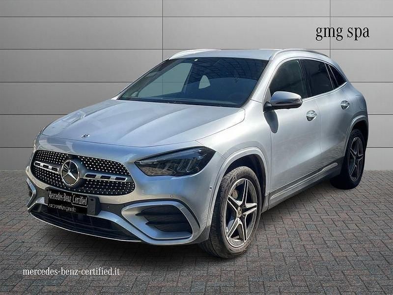 Argento Usata 2024 Mercedes GLA250 AMG line SUV | 44.490 € (Cara) - Immagine 1/4