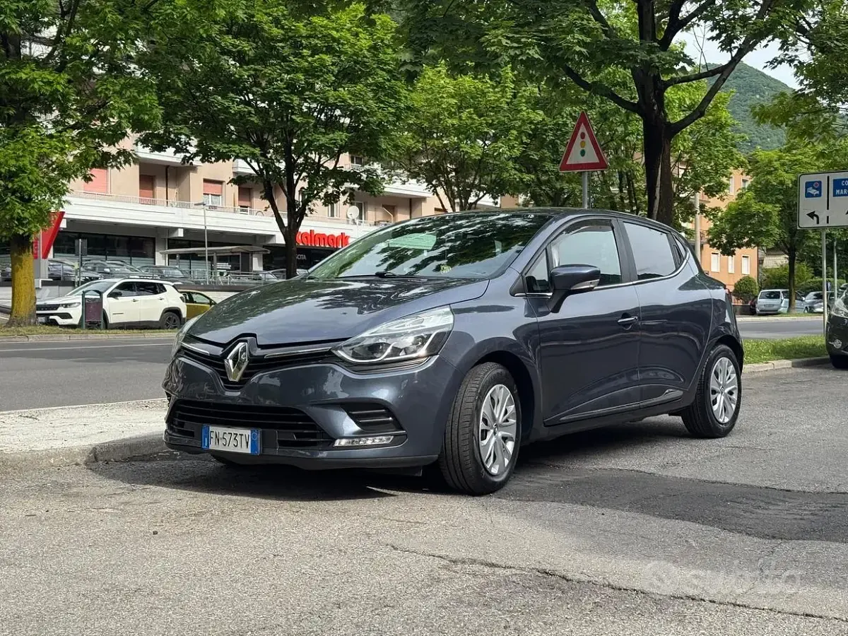 Usata Renault Clio IV 75 CV (55 kW) 2018 Blu Berlina