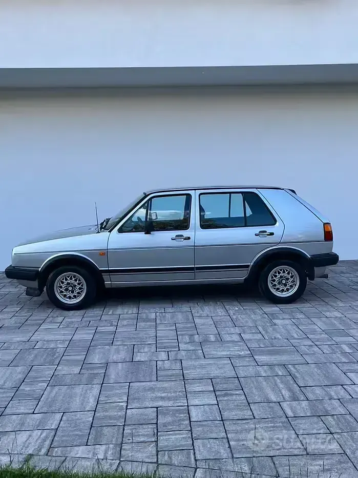 Usata VW Golf II GTI 75 CV (55 kW) 1984 Utilitaria