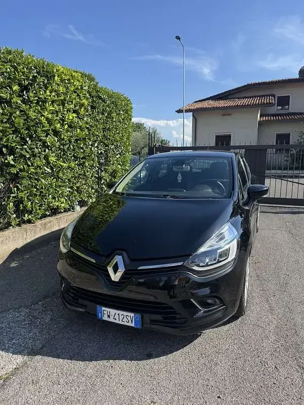 Usata Renault Clio IV Life 75 CV (55 kW) 2019 Nero Berlina