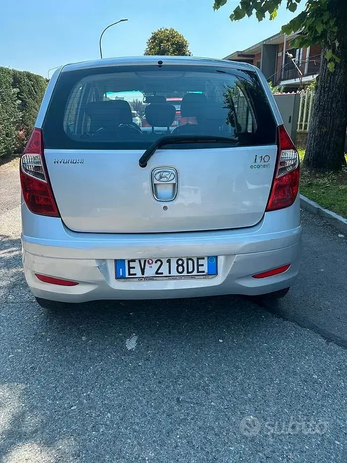 Usata Hyundai i10 Edition 69 CV (50 kW) 2014 Grigio Utilitaria