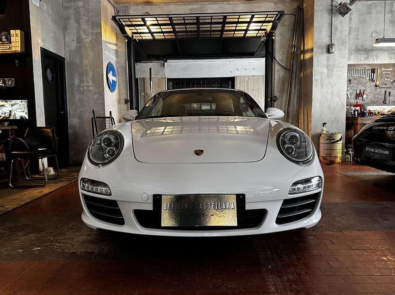 Usata Porsche 911 Carrera 4S Cabriolet 385 CV (283 kW) 2009 Bianco Cabrio