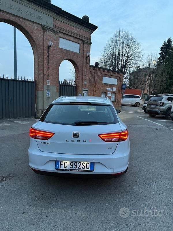 Usata Seat Leon 110 CV (80 kW) 2016 Bianco Station wagon