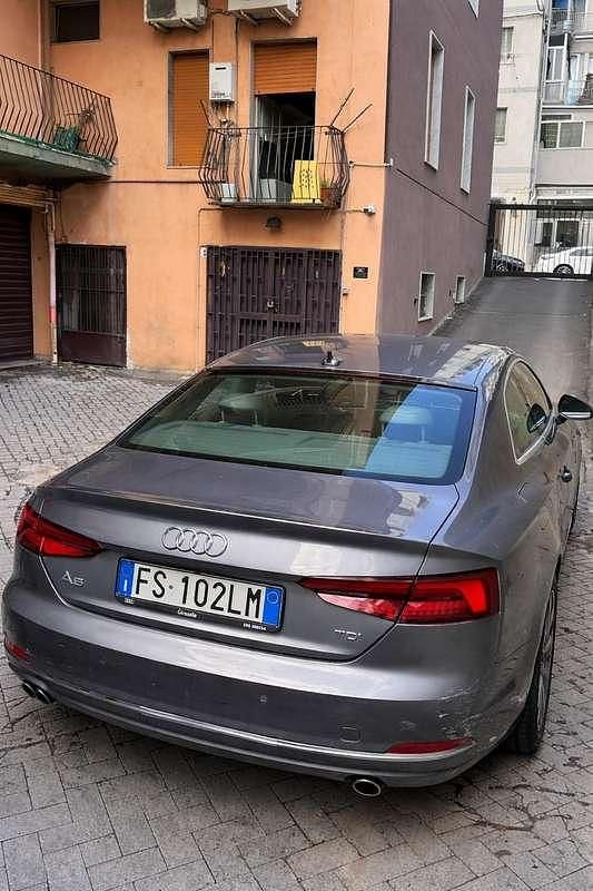 Usata Audi A5 Ambiente 190 CV (139 kW) 2018 Grigio Coupé